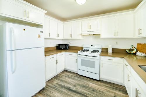 Large chic 5-bedroom 3 bathroom clost to Downtown LA, Los Angeles (fotografie 9)