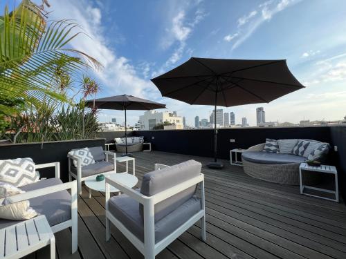 Beer Garden Hotel in Tel Aviv City Center