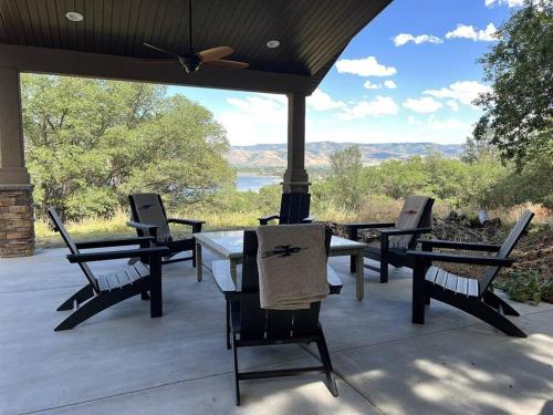 Snowbasin + Powder Mountain + Spa + Eden in Huntsville (UT)