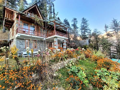 Ishan Log Huts- Boutique Homestay- since 1999