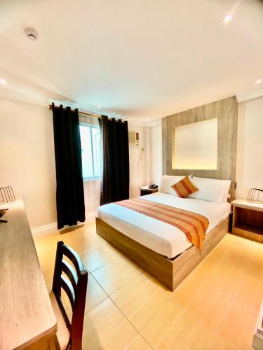 room detail thumbnail 0