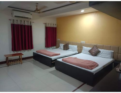 Hotel Nityanand, Bhuj