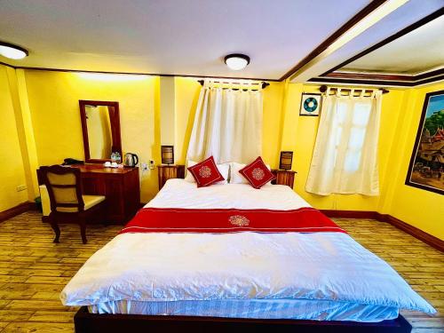 Superior Double Room image 5