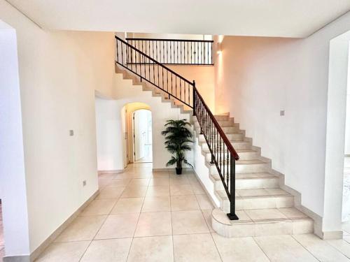Golf Facing 5Bedroom Villa in Novelia Village, Дубай (фото 7)