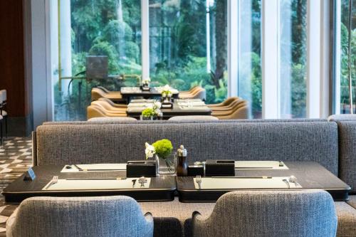 503279011 InterContinental Haikou Seaview by IHG