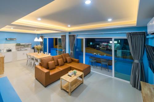 Otter House Aonang Intersection, Krabi