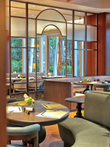 503280542 InterContinental Haikou Seaview by IHG