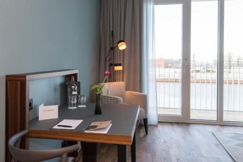 The Liberty - image 10