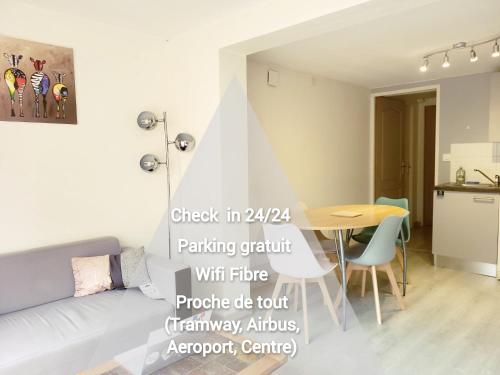 T2 au coeur de Blagnac- proche de tout- check in 24-24, parking - Location saisonnière - Blagnac