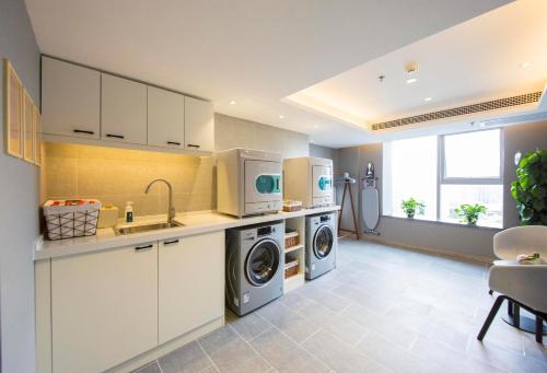 Atour Hotel Shenyang Olympic Sports Yingpan Street Metro Station in Hun Nan New Negyed