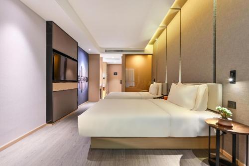 Superior Twin Room with Inner Window room in Atour Hotel Tianjin Eye