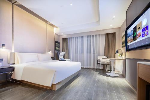 1 queen bed