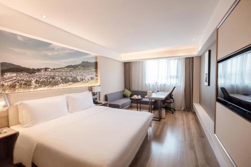 Atour Hotel Chongqing Shapingba High-Speed Railway Station Sanxia Square – khách sạn tại Shiqiaozhen