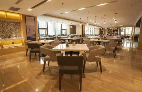 503291948 Atour Hotel Dalian Zhongshan Square