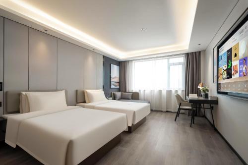 Atour Hotel Qingdao Tangdao Bay Jinggangshan Station - image 2