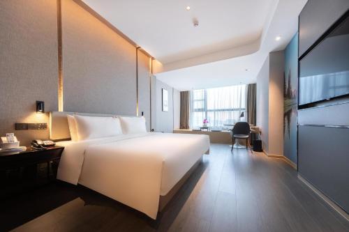 room detail thumbnail 0