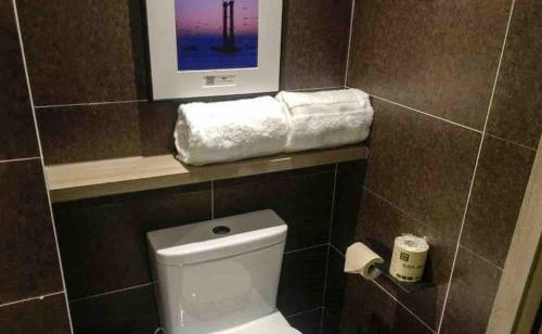 503293923 Atour Hotel Dalian Zhongshan Square