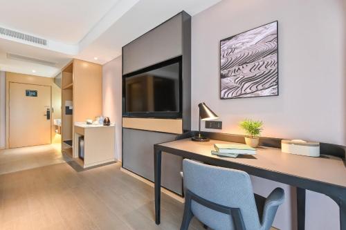 Superior Double Room image 3