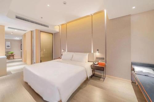 503294057 Atour Hotel Dalian Zhongshan Square
