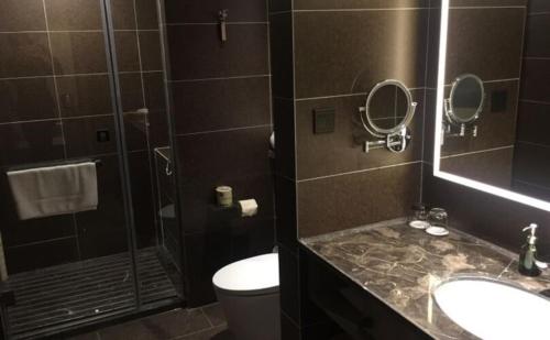 503294260 Atour Hotel Dalian Zhongshan Square