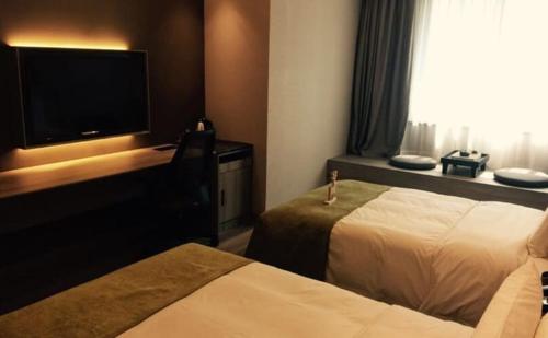 503294280 Atour Hotel Dalian Zhongshan Square