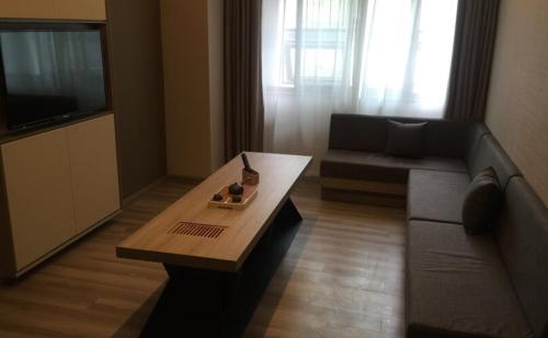 503294325 Atour Hotel Dalian Zhongshan Square