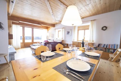 Chasa Rontsch Madlaina in Scuol, Schweiz