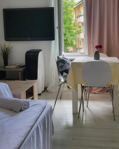 Bastis Central Guesthouse Lucerne City - Tap to explore photos