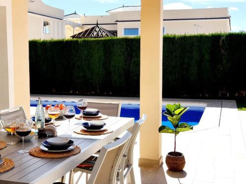 Casa Mariposa Altaona Golf in โล เมดิโก
