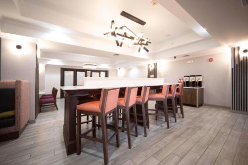 Hampton Inn Bryant - image 11