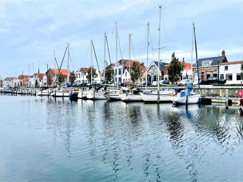  Holiday Home Brouwershaven by Interhome in Brouwershaven