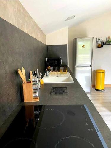 Cosy au calme, climatisation, 3min A41 in 貝爾南