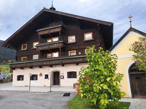  Apartment Appartment Hammerschmidt 2 by Interhome, Unterkunft in Maishofen