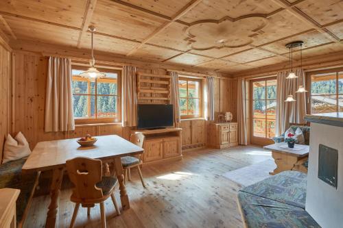 Three-Bedroom Superior Apartment