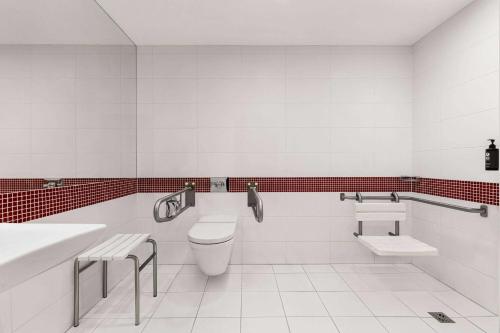 Vienna House Easy Airport Bucharest - image 11