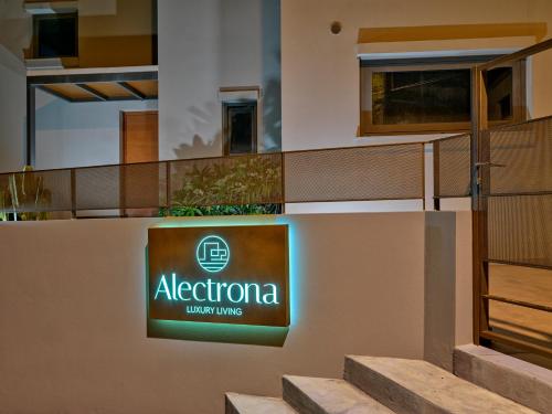 RocSea Sea View Apartment with Spa Bath in Chania – Alectrona Living Crete - Tap to explore photos