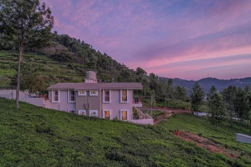 Penta - Luxury Villa by Indo Stays