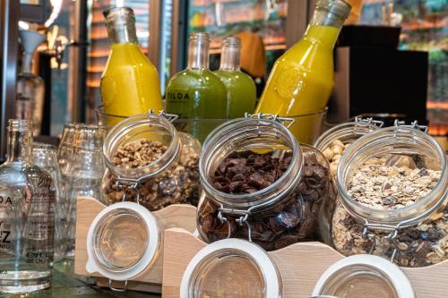 Smartr Madrid Gran Via Apartments - image 5