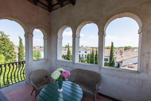 Skats, Villa Di Tissano in Santa Maria La Longa