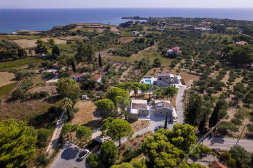 Alekos Beach Houses-Akrotiri Suites - Location saisonnière - Kounopetra