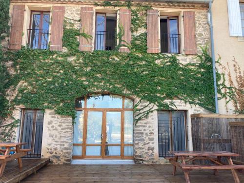 Maison indépendante, canal du Midi, Piscine