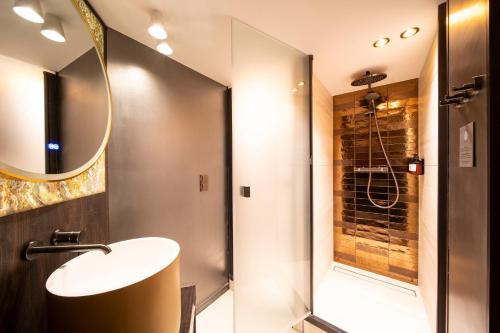 Rokin Hotel - image 7