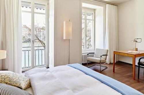 Double Room with View to Rhine River