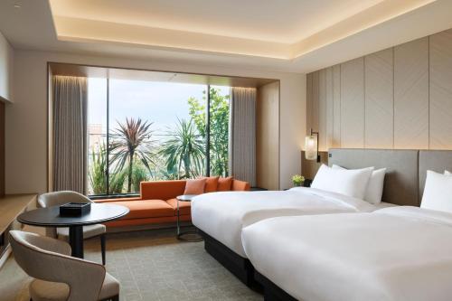 Euphoria Deluxe Twin Room with City View