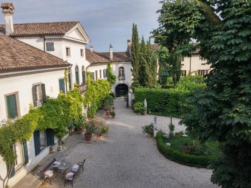 Apkārtne, Villa Di Tissano in Santa Maria La Longa