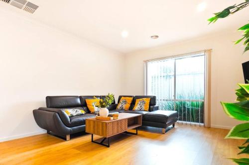 Suburb best family house Melbourne east