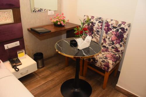 Deluxe Room image 5