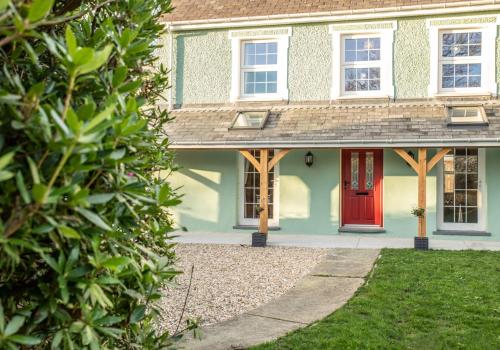 Rhos y Gadair - an incredible farmhouse by the sea