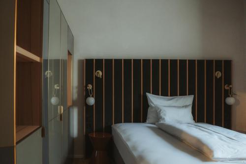1 twin bed