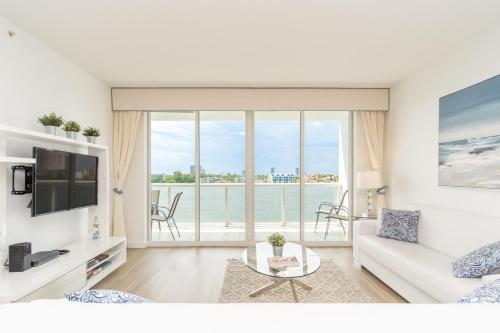 Golden Bay 503 in Miami Beach, USA